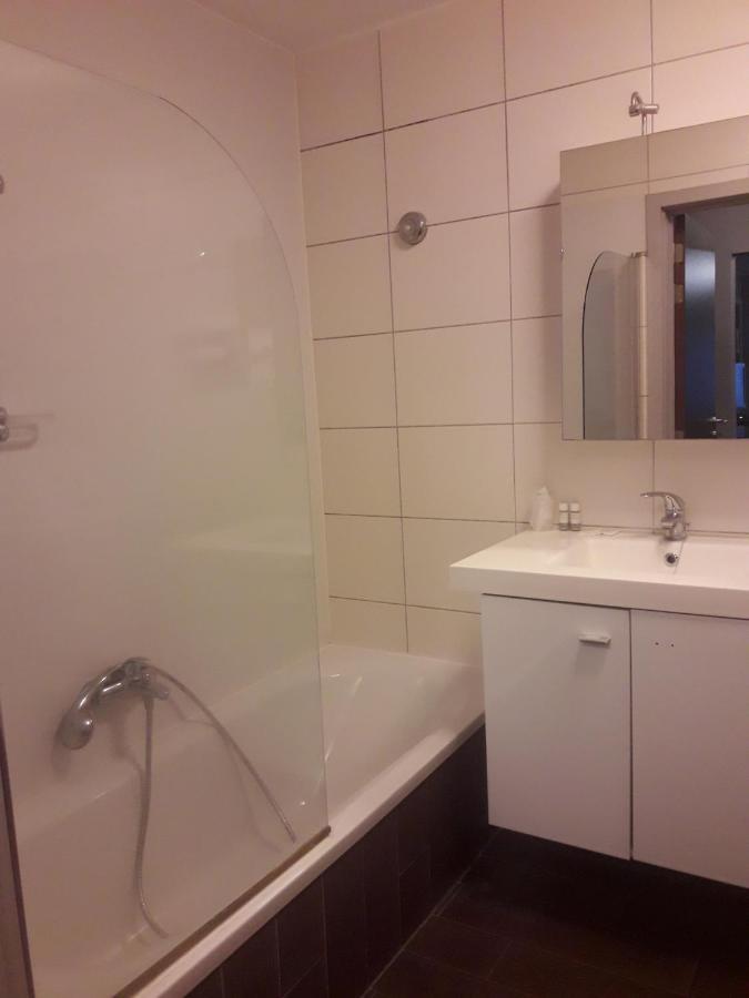 Hotel La Louve Ла-Лувьер Экстерьер фото